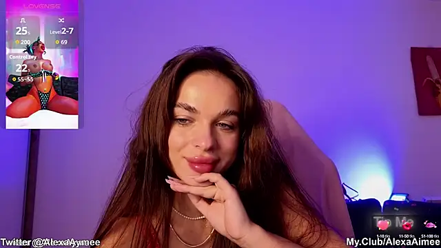 Snapshot of AlexaAimee chatting on 10-16-25, 11:35 AlexaAimee online show from 10-16-25, 11:35