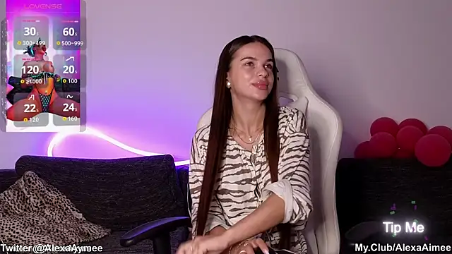 Snapshot of AlexaAimee chatting on 04-22-26, 01:34 AlexaAimee online show from 04-22-26, 01:34
