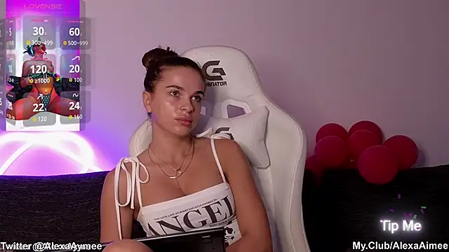 AlexaAimee online show from 04-15-26, 08:31