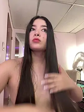 Snapshot of annaharper- chatting on 01-18-26, 02:04 annaharper- online show from 01-18-26, 02:04