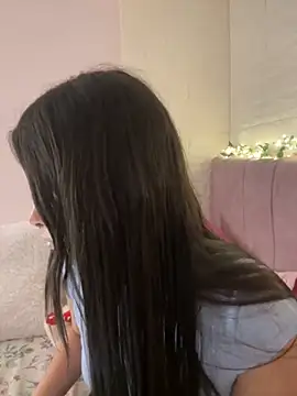 Snapshot of annaharper- chatting on 09-19-25, 02:59 annaharper- online show from 09-19-25, 02:59