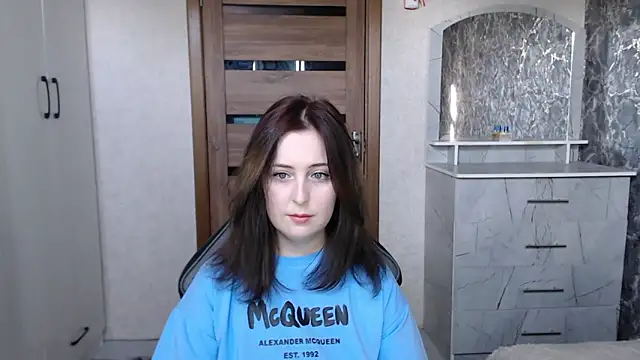 Kristy-Max online show from 10-24-25, 10:14