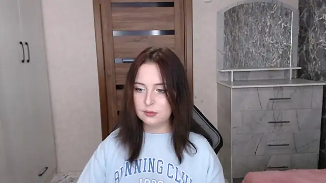 Kristy-Max online show from 11-23-25, 10:09