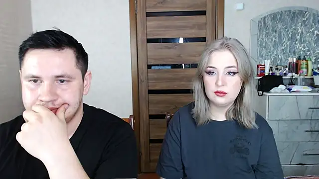 Snapshot of Kristy-Max chatting on 02-25-25, 03:31 Kristy-Max online show from 02-25-25, 03:31
