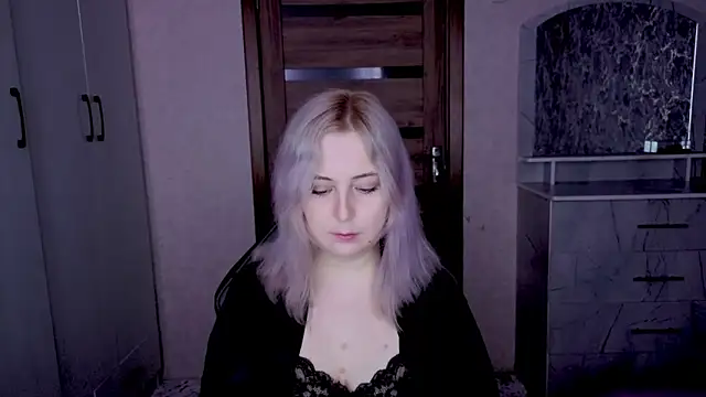 Kristy-Max online show from 03-09-26, 09:18