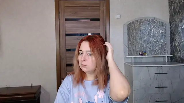 Snapshot of Kristy-Max chatting on 09-24-25, 02:51 Kristy-Max online show from 09-24-25, 02:51