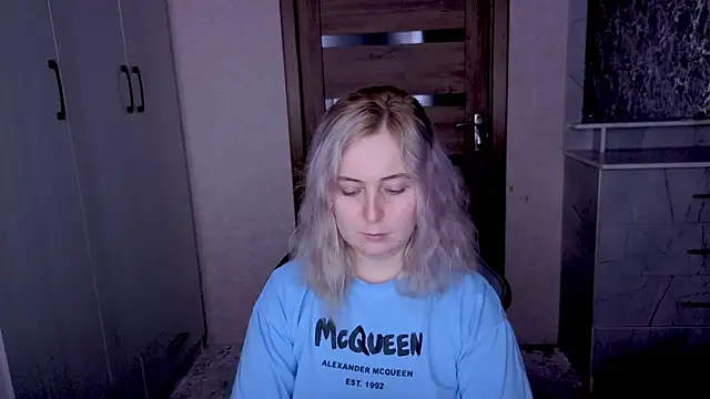 Kristy-Max online show from 03-21-26, 08:57