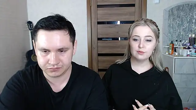 Snapshot of Kristy-Max chatting on 03-02-25, 11:52 Kristy-Max online show from 03-02-25, 11:52