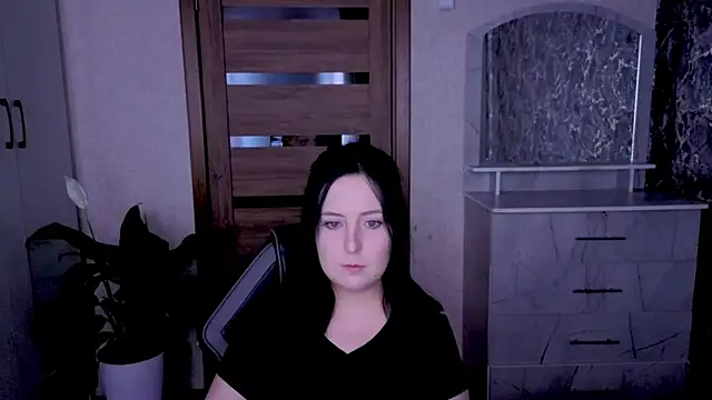 Snapshot of Kristy-Max chatting on 07-08-26, 10:32 Kristy-Max online show from 07-08-26, 10:32