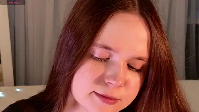 Snapshot of SunnyRisha chatting on 10-25-25, 05:06 SunnyRisha online show from 10-25-25, 05:06