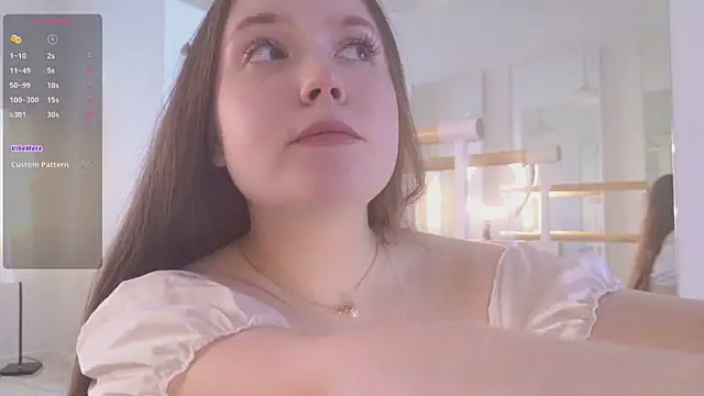 SunnyRisha online show from 04-11-26, 12:20