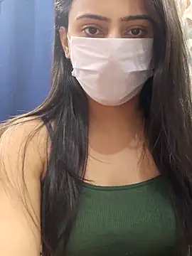 Snapshot of Mylovesana chatting on 05-13-26, 11:17 Mylovesana online show from 05-13-26, 11:17