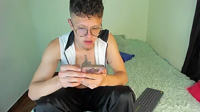 CelesteXCute online show from 02-21-25, 01:11