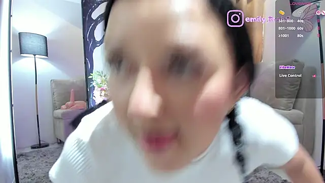  EmilyJireh  online show from 06-01-26, 07:24