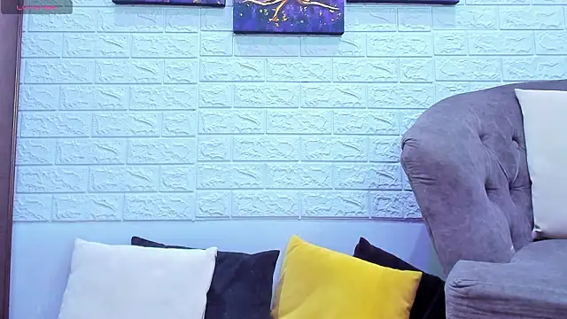  EmilyJireh  online show from 03-14-26, 07:20