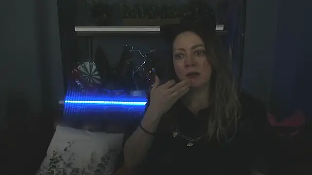 JesiaFoxi online show from 02-25-25, 12:27