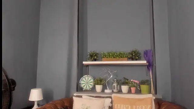 JesiaFoxi online show from 02-24-25, 09:30