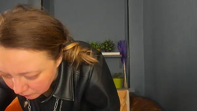 JesiaFoxi online show from 02-26-25, 11:00