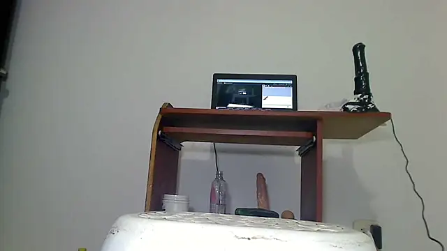 Snapshot of SensualGata13 chatting on 10-04-25, 03:41 SensualGata13 online show from 10-04-25, 03:41