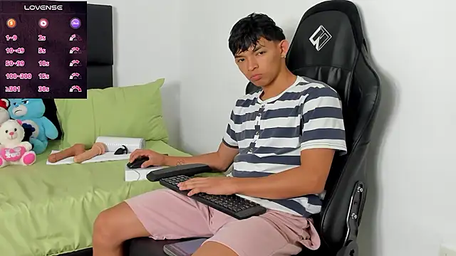 Tonny twink  online show from 03-13-26, 10:53