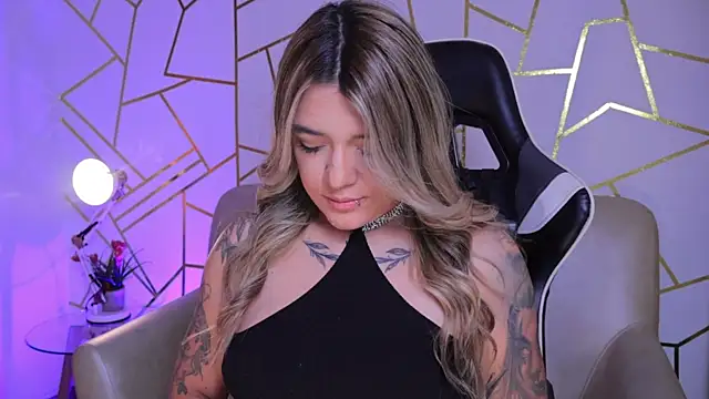 ashleyvalirya online show from 09-26-25, 04:08