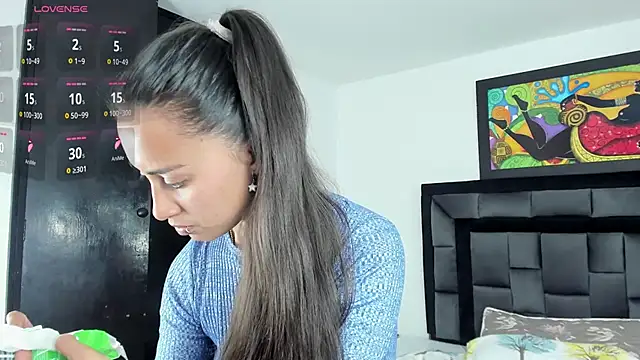 tatiana valencia online show from 02-26-25, 03:32