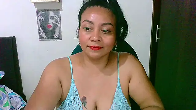 Snapshot of zaray_bella chatting on 04-24-26, 08:11 zaray bella online show from 04-24-26, 08:11