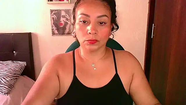 Snapshot of zaray_bella chatting on 05-09-26, 09:07 zaray bella online show from 05-09-26, 09:07