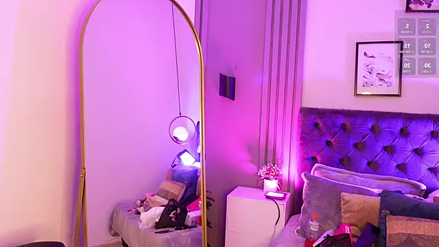 Giovanna oliveira online show from 11-23-25, 06:23