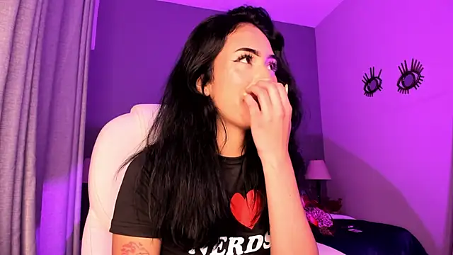 Giovanna oliveira online show from 11-21-25, 06:56