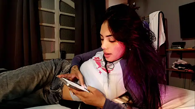 Giovanna oliveira online show from 03-08-26, 06:49