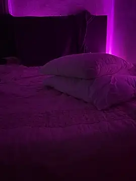 moody1996- online show from 12-22-24, 03:11