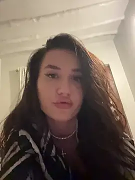 freyacherie online show from 12-04-25, 06:07