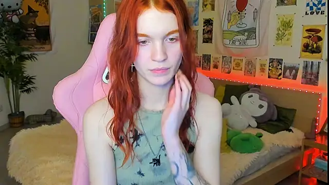 Snapshot of Sunny_Elly chatting on 02-02-25, 12:02 Sunny Elly online show from 02-02-25, 12:02