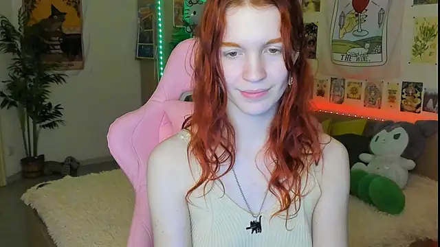 Snapshot of Sunny_Elly chatting on 03-06-25, 11:58 Sunny Elly online show from 03-06-25, 11:58