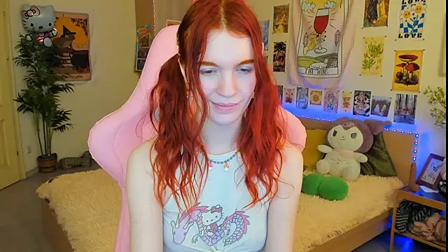 Snapshot of Sunny_Elly chatting on 02-04-25, 01:16 Sunny Elly online show from 02-04-25, 01:16