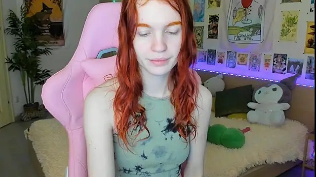 Snapshot of Sunny_Elly chatting on 02-22-25, 06:50 Sunny Elly online show from 02-22-25, 06:50