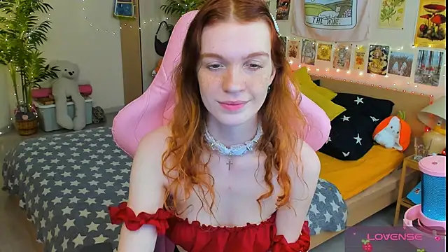Snapshot of Sunny_Elly chatting on 05-21-26, 10:12 Sunny Elly online show from 05-21-26, 10:12