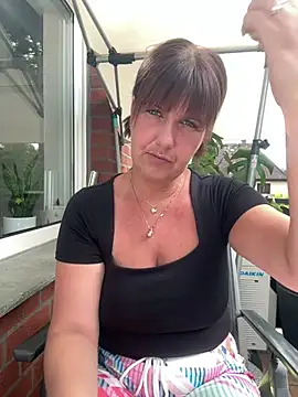 Snapshot of NatiLove35 chatting on 07-24-26, 07:59 NatiLove35 online show from 07-24-26, 07:59