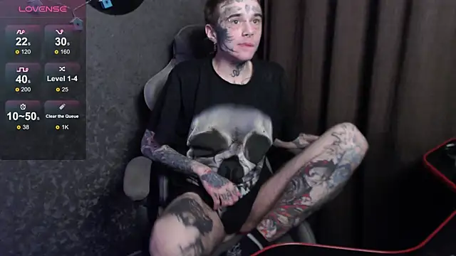 Snapshot of lonelycrystal chatting on 03-12-25, 12:57 lonelycrystal online show from 03-12-25, 12:57