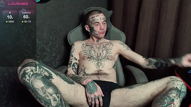 Snapshot of lonelycrystal chatting on 10-01-25, 08:35 lonelycrystal online show from 10-01-25, 08:35