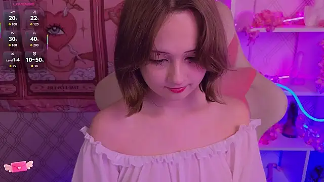 Mary uw online show from 10-05-25, 05:20