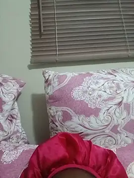 queenxdede online show from 06-15-26, 12:55