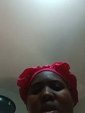 queenxdede online show from 06-09-26, 05:58