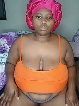 queenxdede online show from 05-15-26, 03:59
