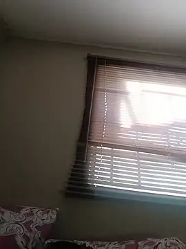 queenxdede online show from 06-18-26, 01:16