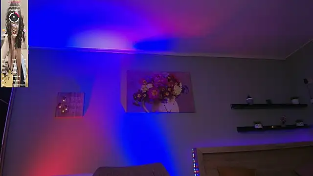 Snapshot of KairaFantasyy chatting on 02-28-25, 12:10 KairaFantasyy online show from 02-28-25, 12:10