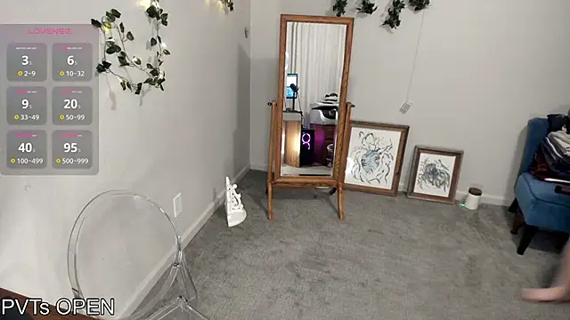 Snapshot of Peaches_N_Kreme chatting on 01-13-26, 02:59 Peaches N Kreme online show from 01-13-26, 02:59