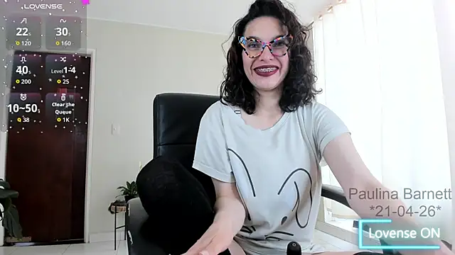 Snapshot of paulinabarnett- chatting on 04-21-26, 01:07 paulinabarnett- online show from 04-21-26, 01:07