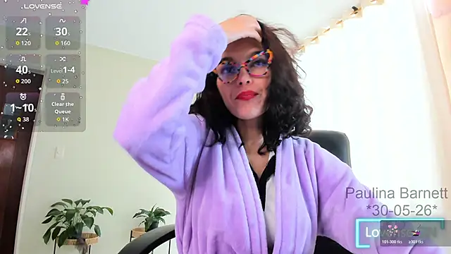 Snapshot of paulinabarnett- chatting on 05-30-26, 04:12 paulinabarnett- online show from 05-30-26, 04:12